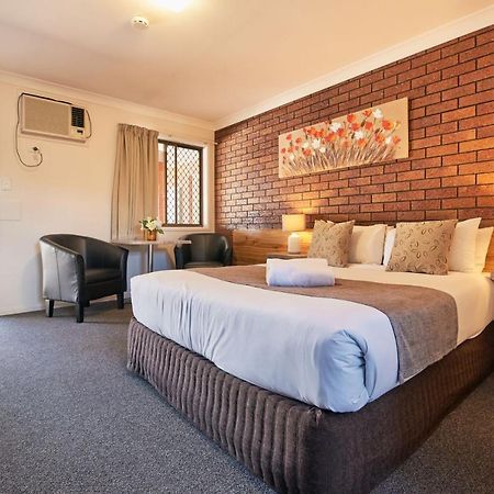 Ruthven Street Motor Inn Toowoomba Esterno foto